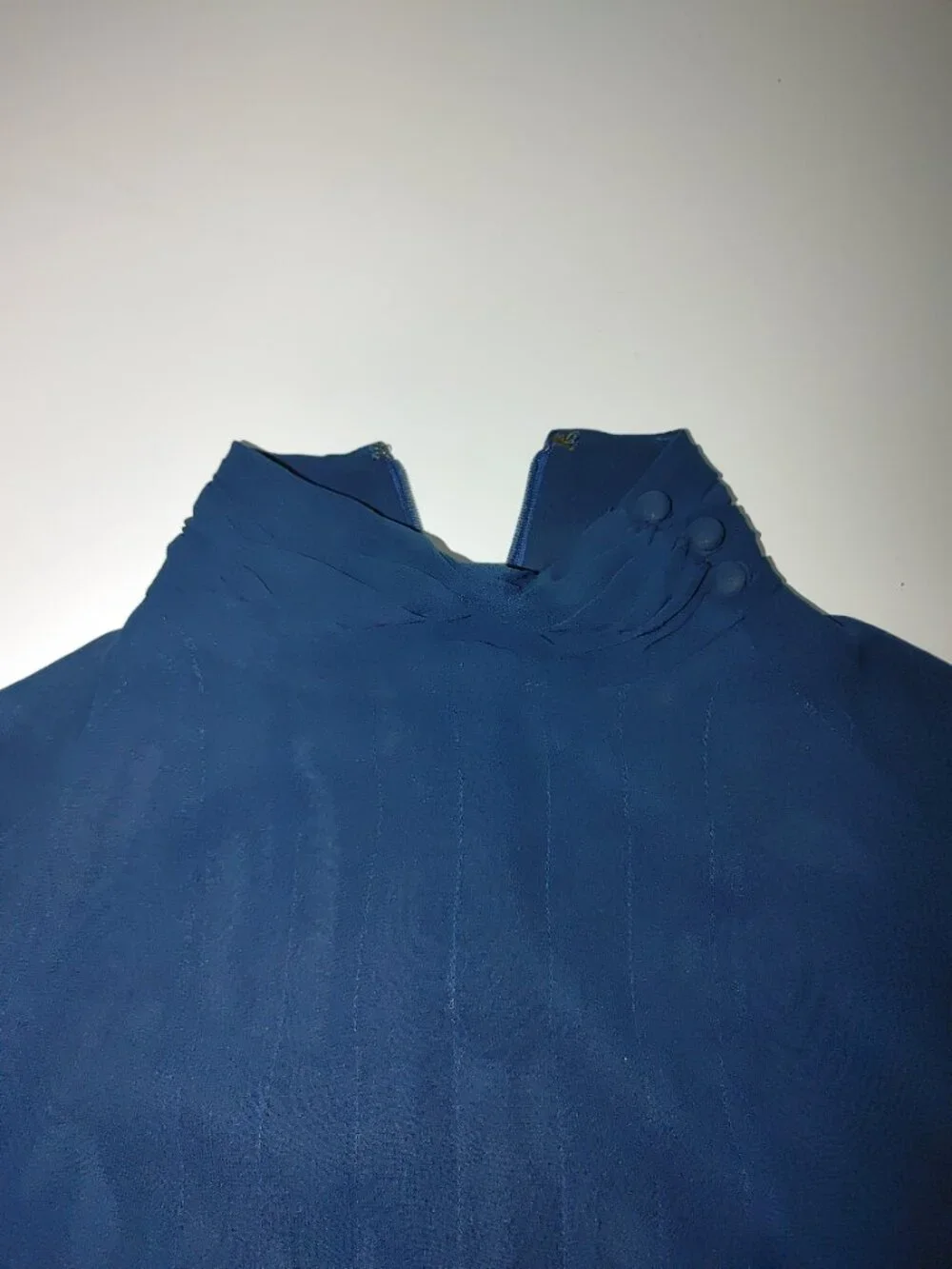 TORY BURCH Woman's 100% Silk Long Sleeve Blouse Size 0 Pre-owned
